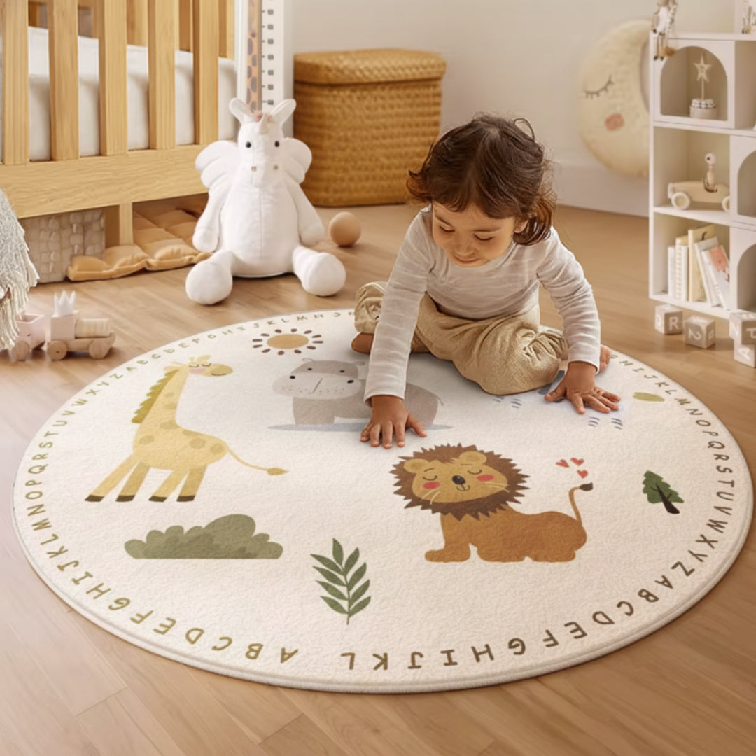 Tapete infantil educativo com letras do alfabeto e animais coloridos